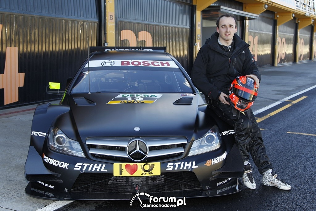 Mercedes AMG C-Coupe DTM testowany przez Roberta Kubicę