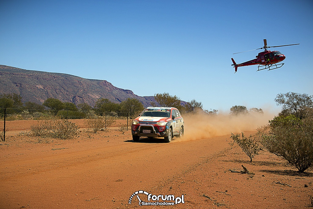 Hybrydowy SUV w Rajdzie Australian Safari 2014