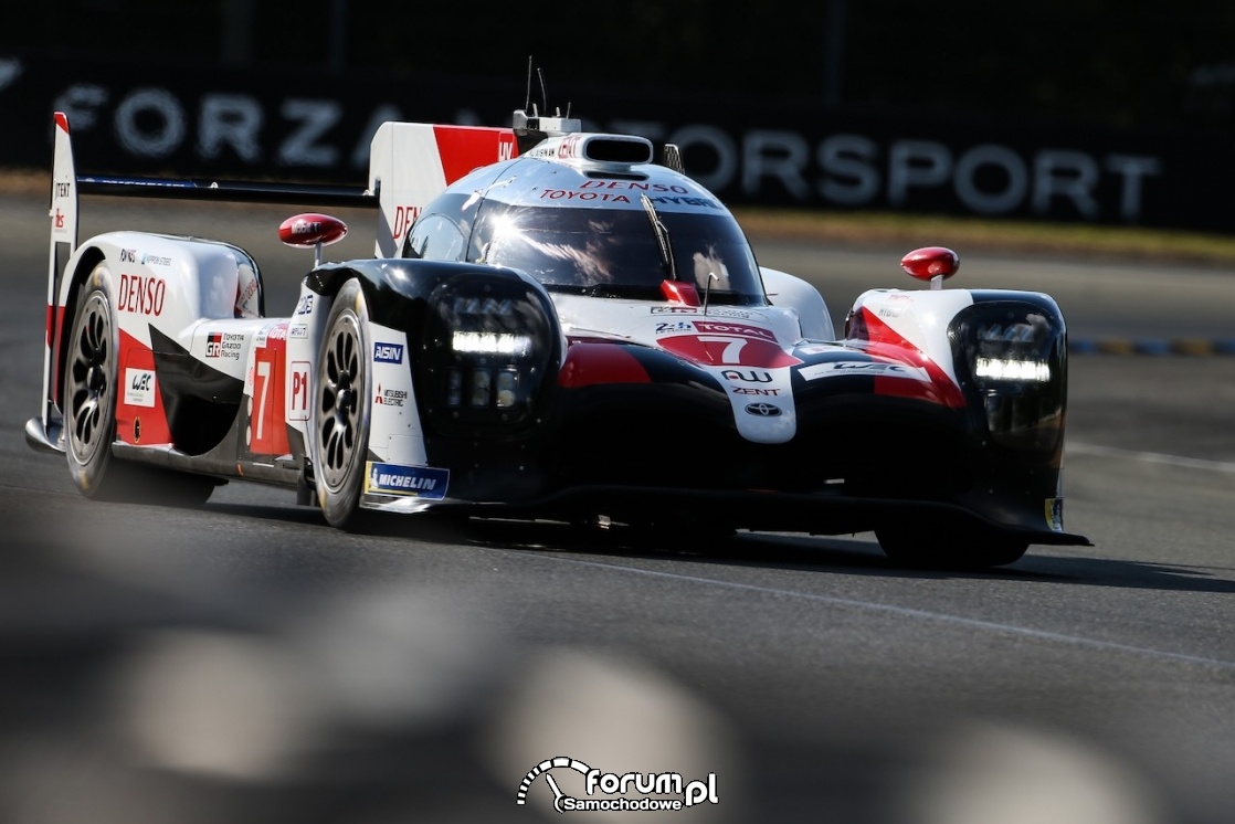 Toyota TS050 hybrid