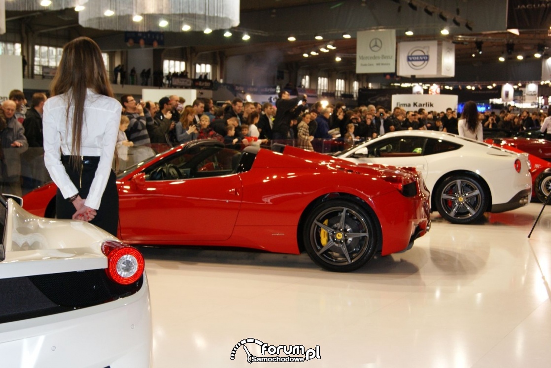 Stoisko Ferrari na targach