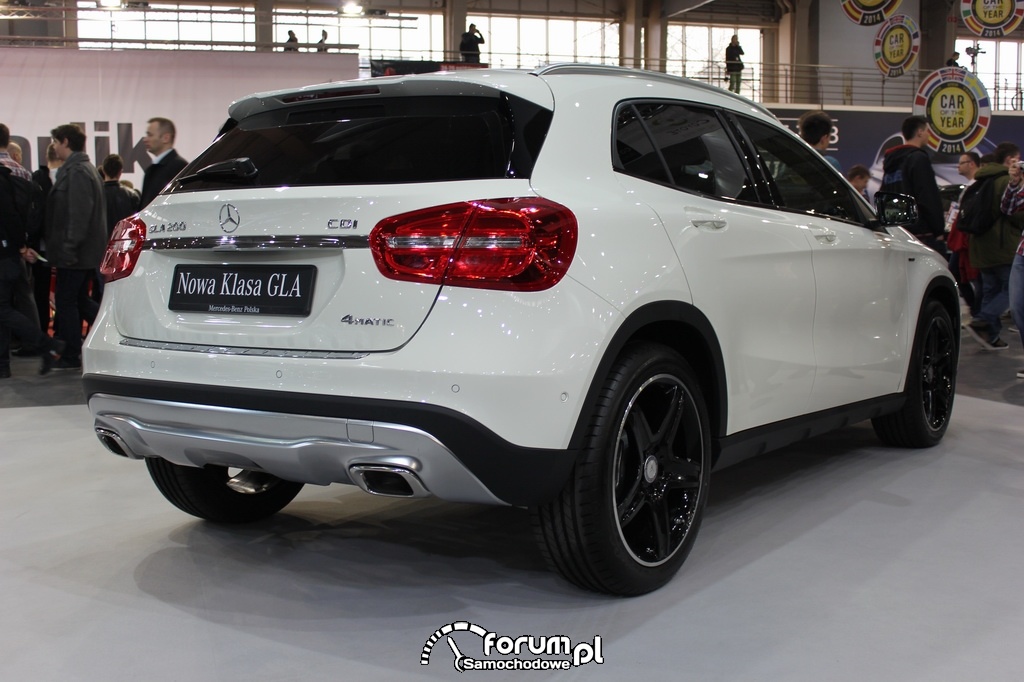 Mercedes-Benz Klasa GLA 200 CDI 4MATIC, tył