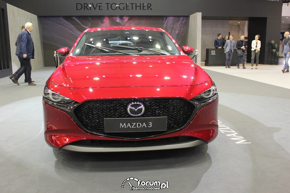 Mazda 3, przód