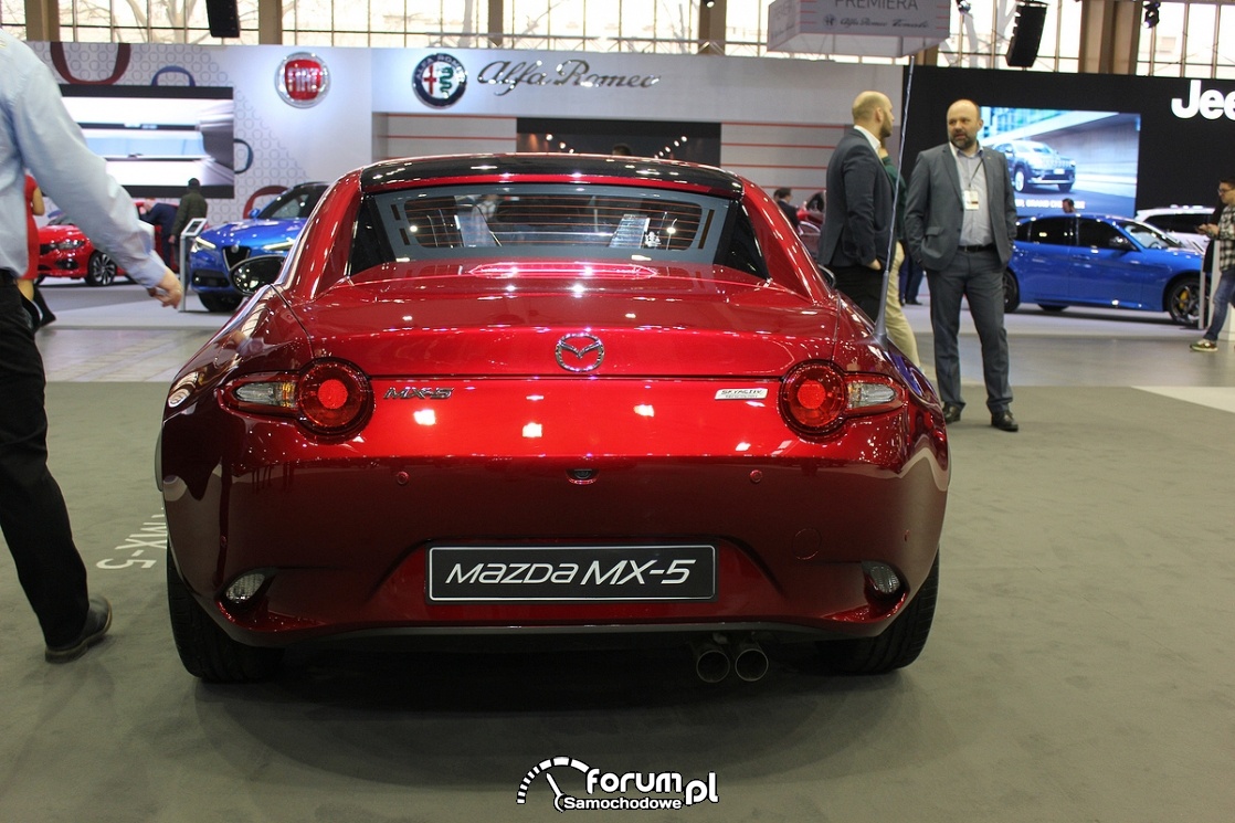 Mazda MX-5, tył