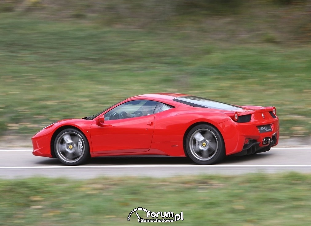 Ferrari 458 Italia 2