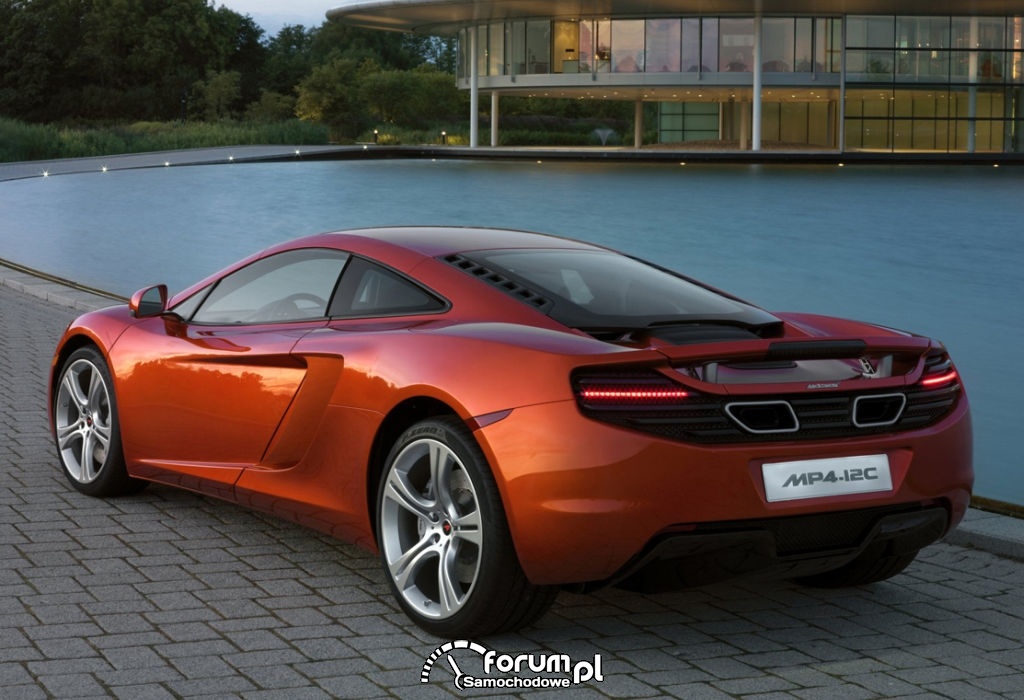 McLaren MP4-12C 4