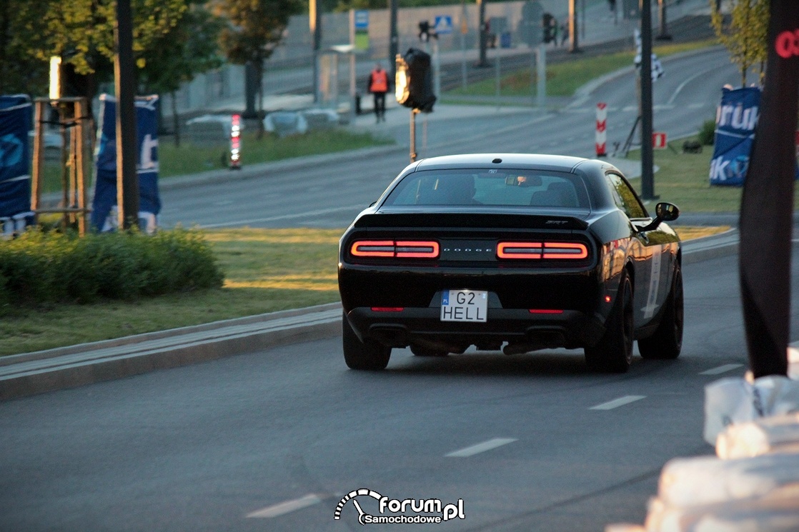 Dodge Challenger SRT Hellcat, widok z tyłu