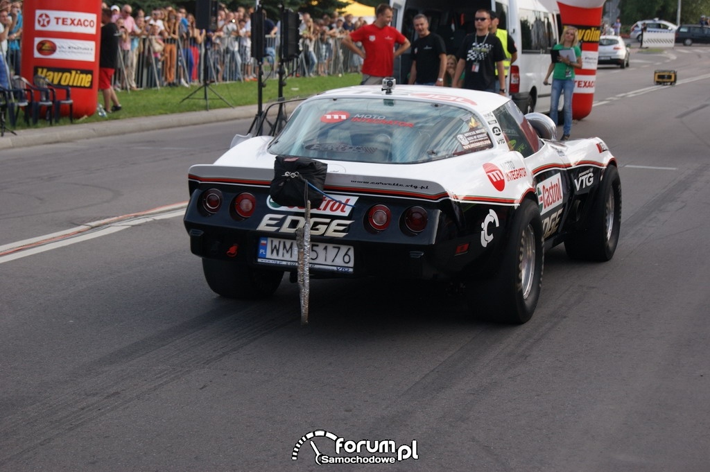 Chevrolet Corvette 4x4 Turbo, spadochron