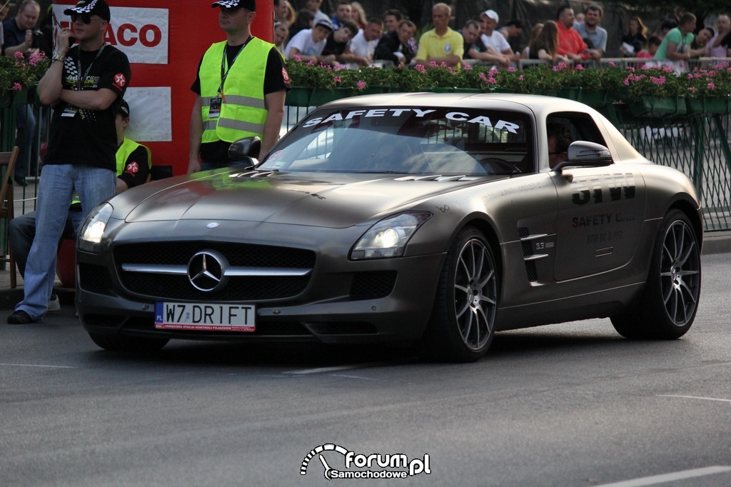 Mercedes-Benz SLS AMG