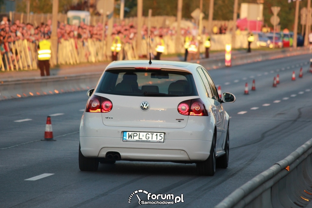 VW Golf V GTI, wyścigi równoległe