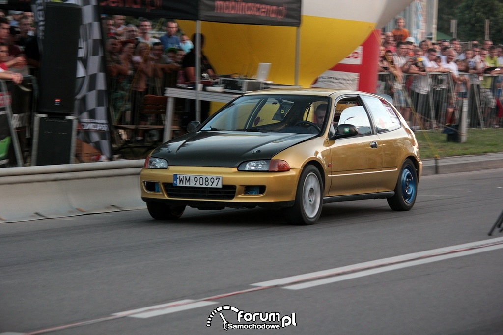 Honda Civic, podaczas startu