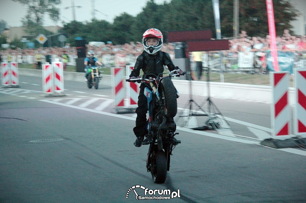 Stunt motocyklowy, jazda na gumie, Piotruś, 3