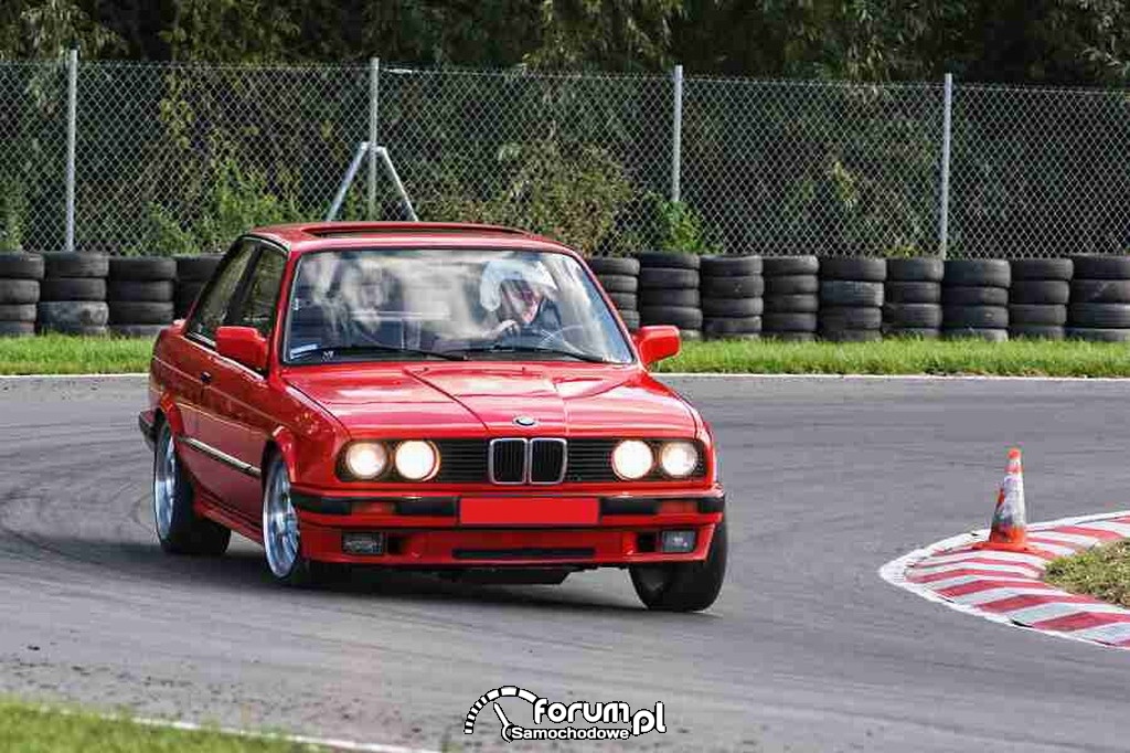 BMW E30 - 291 KM, 334 NM