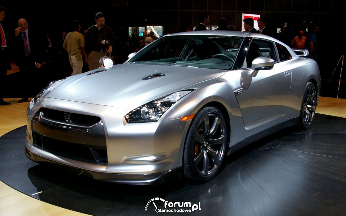 Nissan skyline 2013