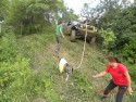 Koza daje radę i wyciąga Jeepa z tarapatów