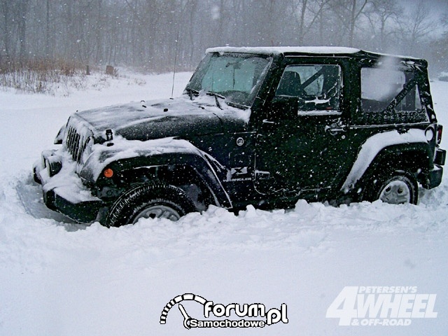 Off Road 4X4 Truck Whoops Jeep Wrangler Snow