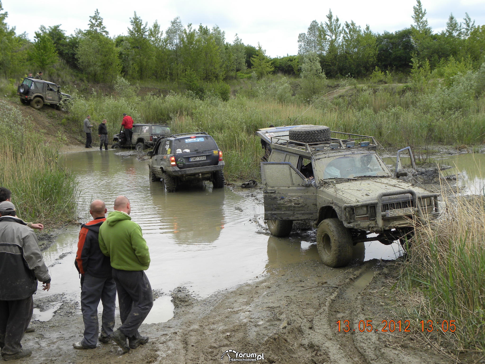 Woda Bloto I Samochody Terenowe Zdjecie Off Road 4x4