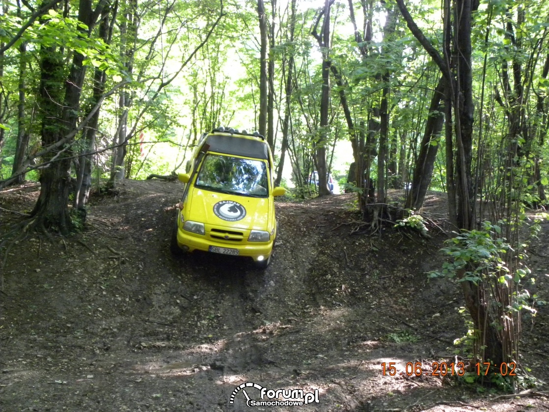 Zjazd z góry Suzuki Vitara