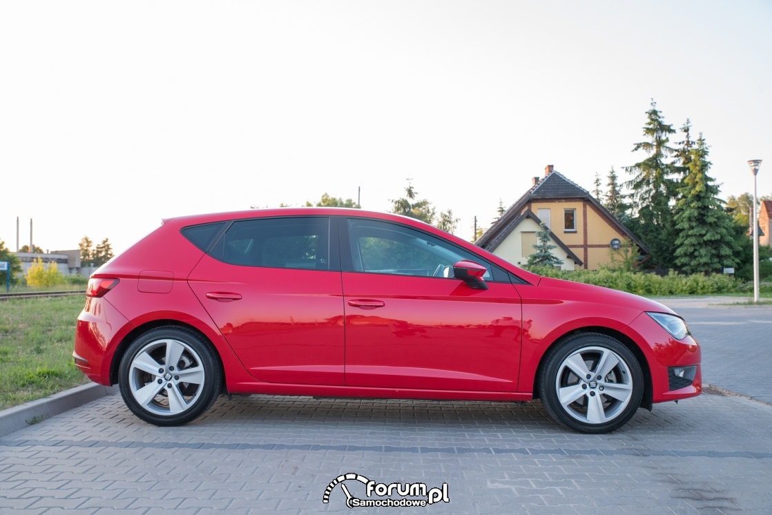 Seat Leon Bok