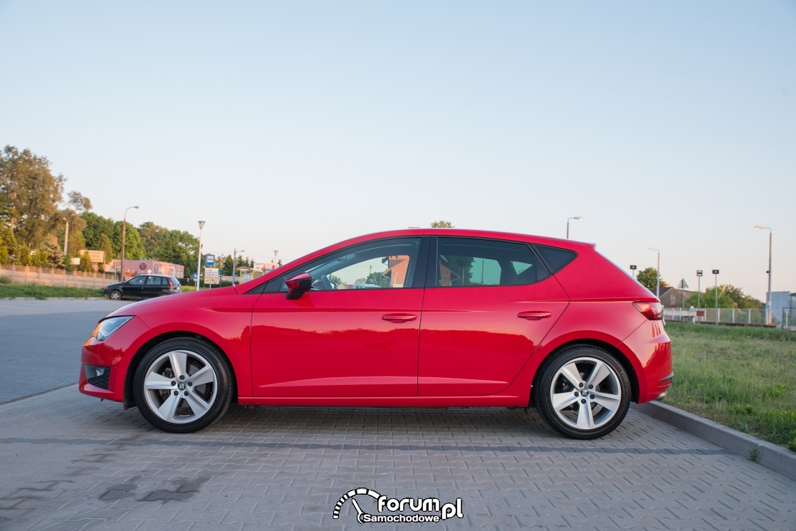 Seat Leon Bok