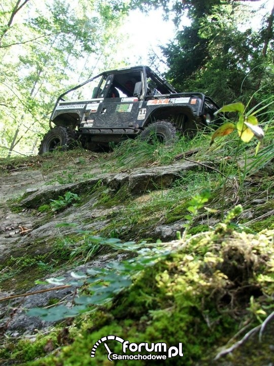 Land Rover Defender 90 - zdjęcie 12