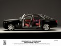 Rolls-Royce Ghost, kolor czarny mat, bok