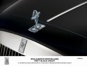 Rolls-Royce Ghost, kolor czarny mat, logo na masce