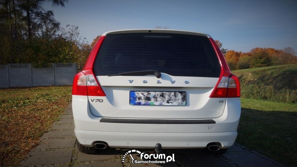 Volvo V70 D5 2010r. - tył, hak