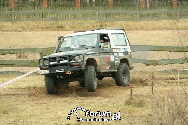 TOYOTA LAND CRUISER KZJ73, 1