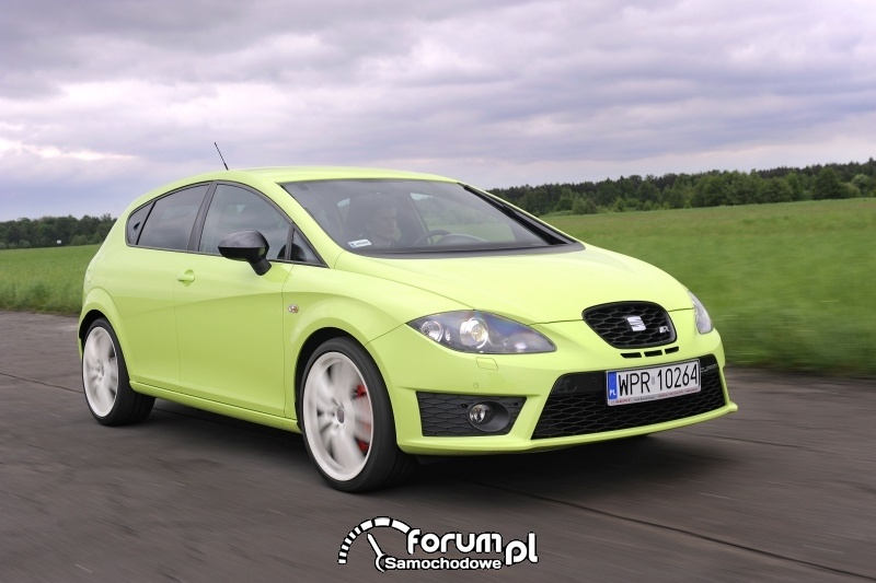 SEAT Leon Cupra R