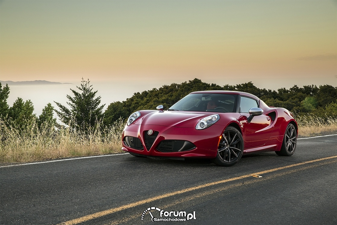 Alfa Romeo 4C Baza