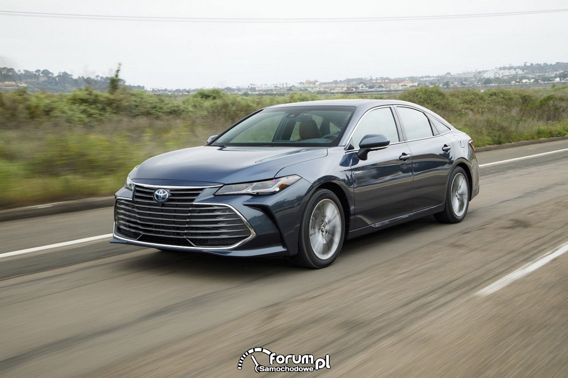 Toyota Avalon hybrid limited