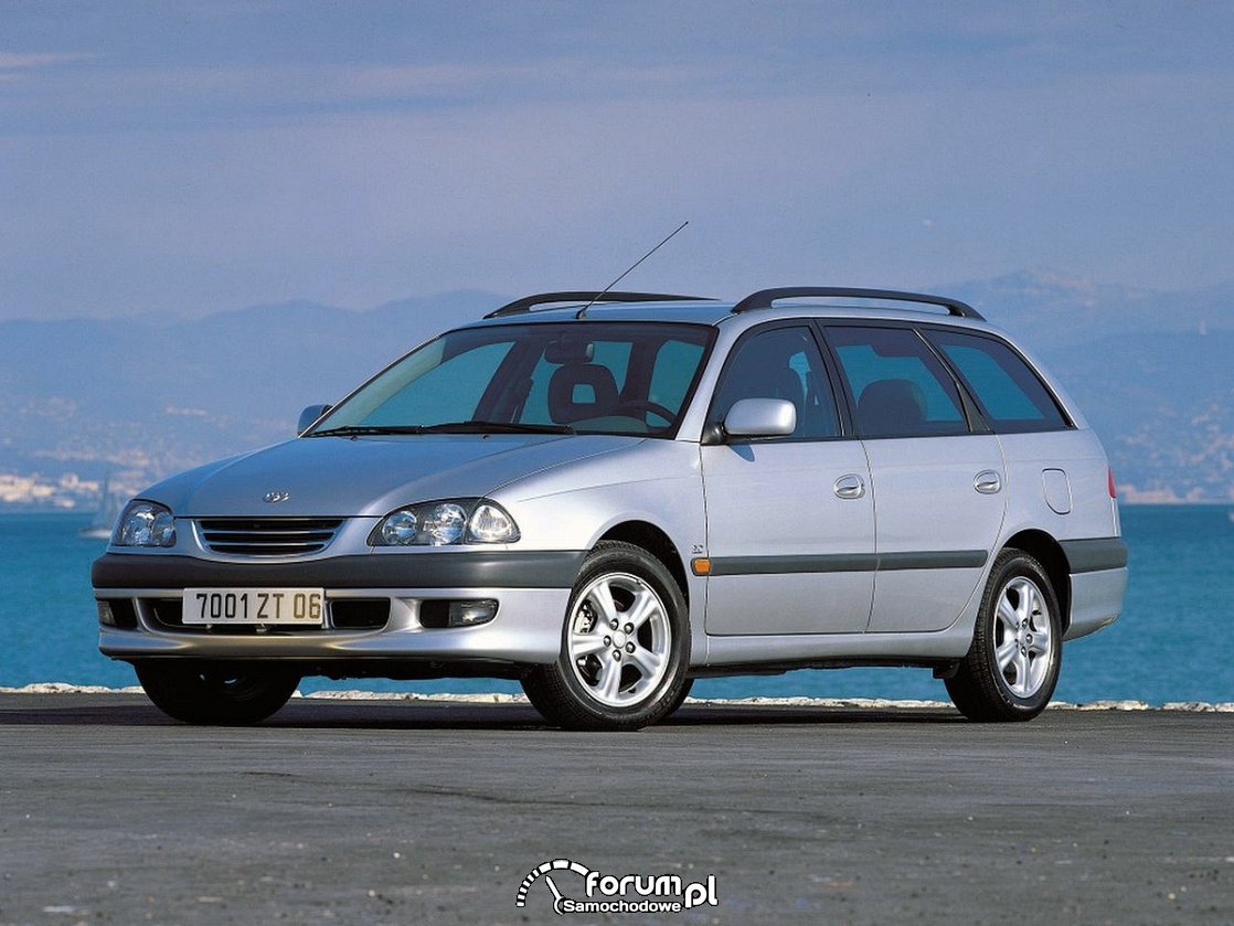 Toyota Avensis T22,  kombi, wagon, 2000 rok