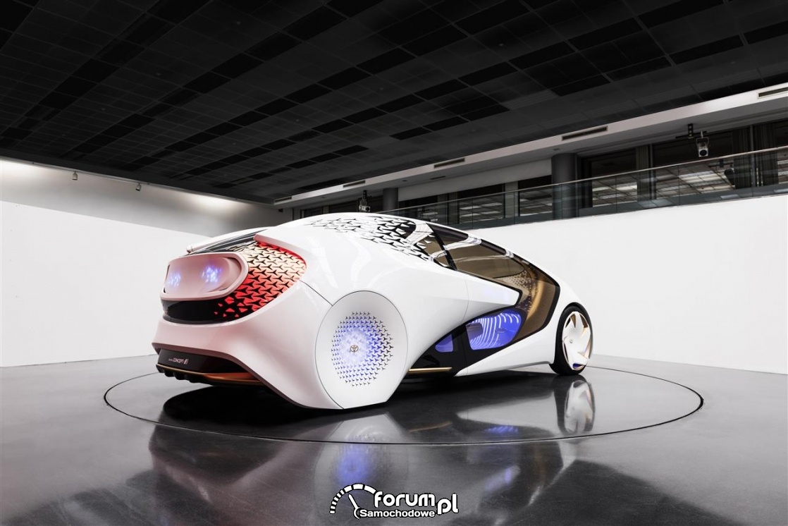 Toyota Concept-i