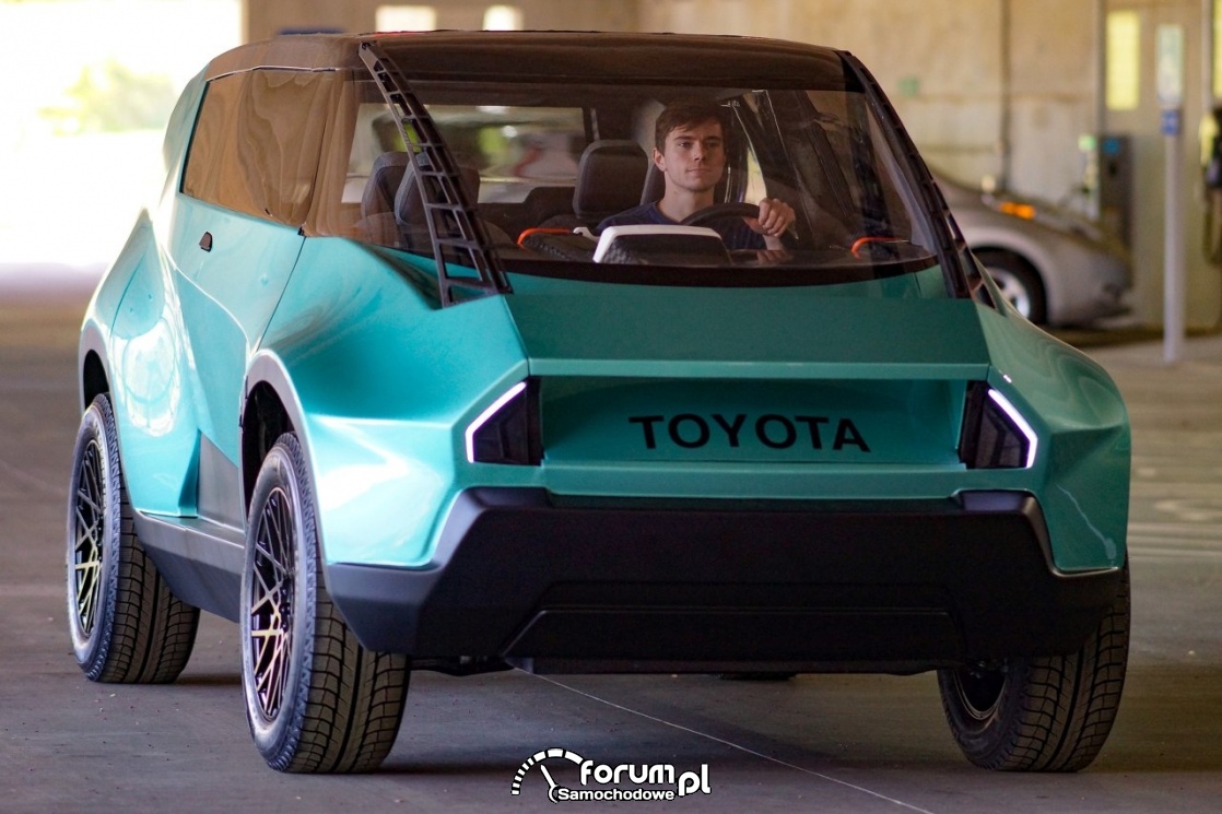 Toyota uBox, przód