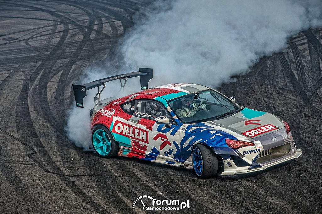 Bitwa Mistrzów na VERVA Street Racing 2014 rozstrzygnięta!