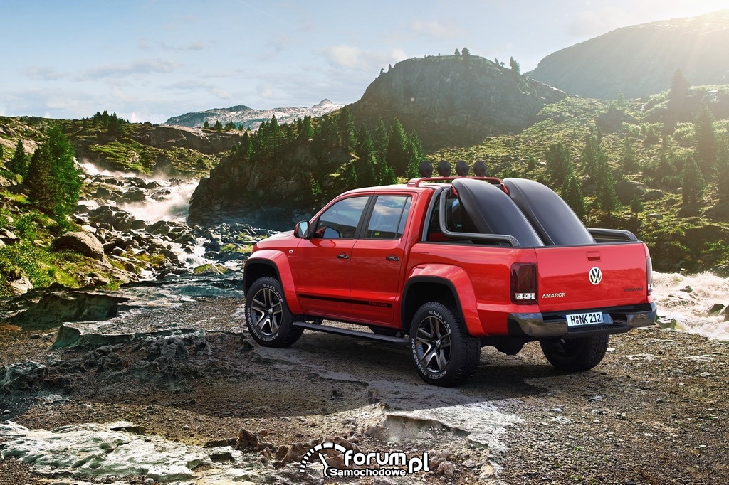 Volkswagen Amarok Canyon - widok z tyłu