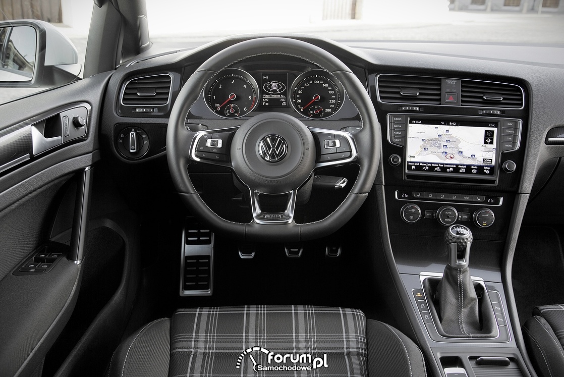 Volkswagen Golf GTD Variant, wnętrze, deska rozdzielcza