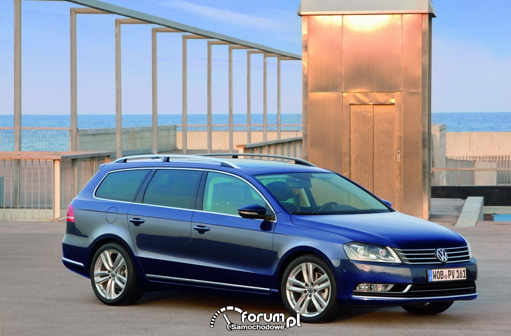 Volkswagen Passat Kombi 2012 : 2