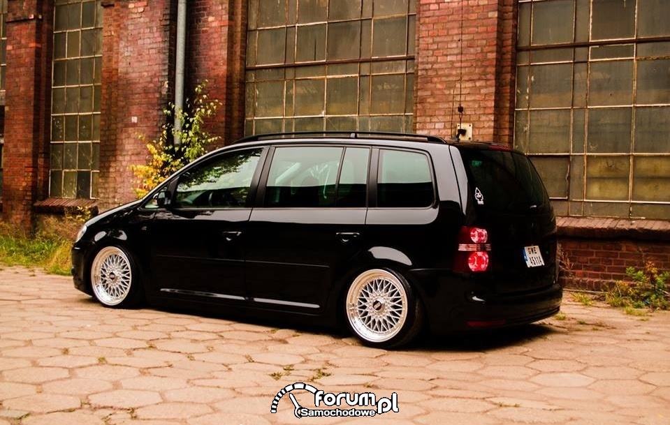 VW TOURAN