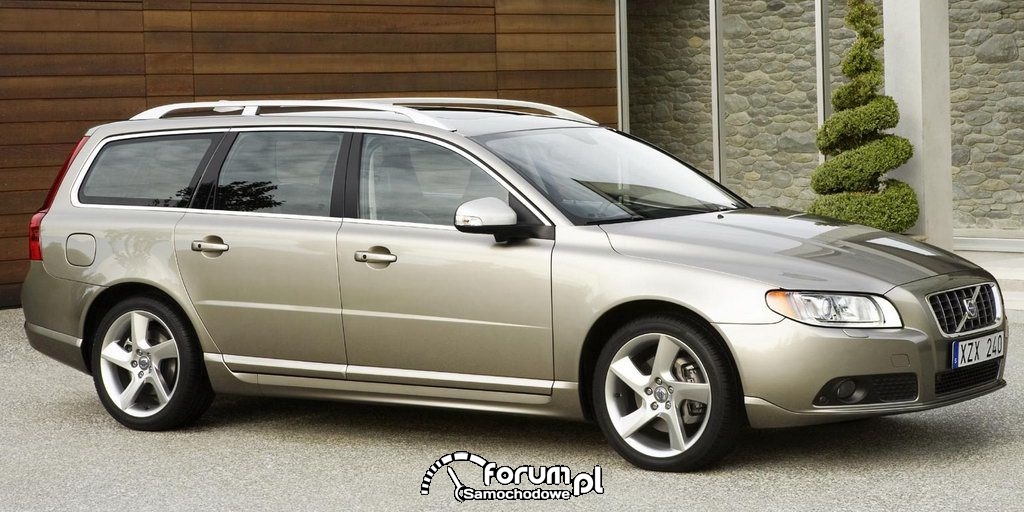 Volvo V70 z boku