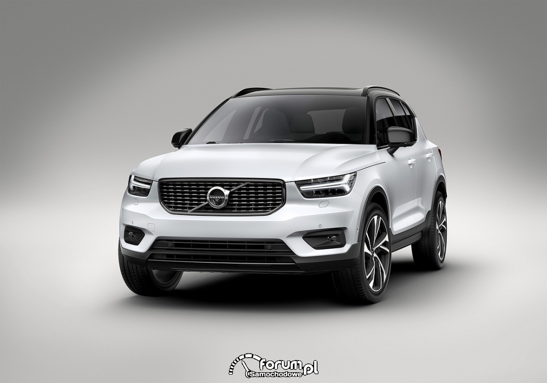 Volvo XC40, przód