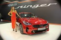 Kia Stinger, hostessa