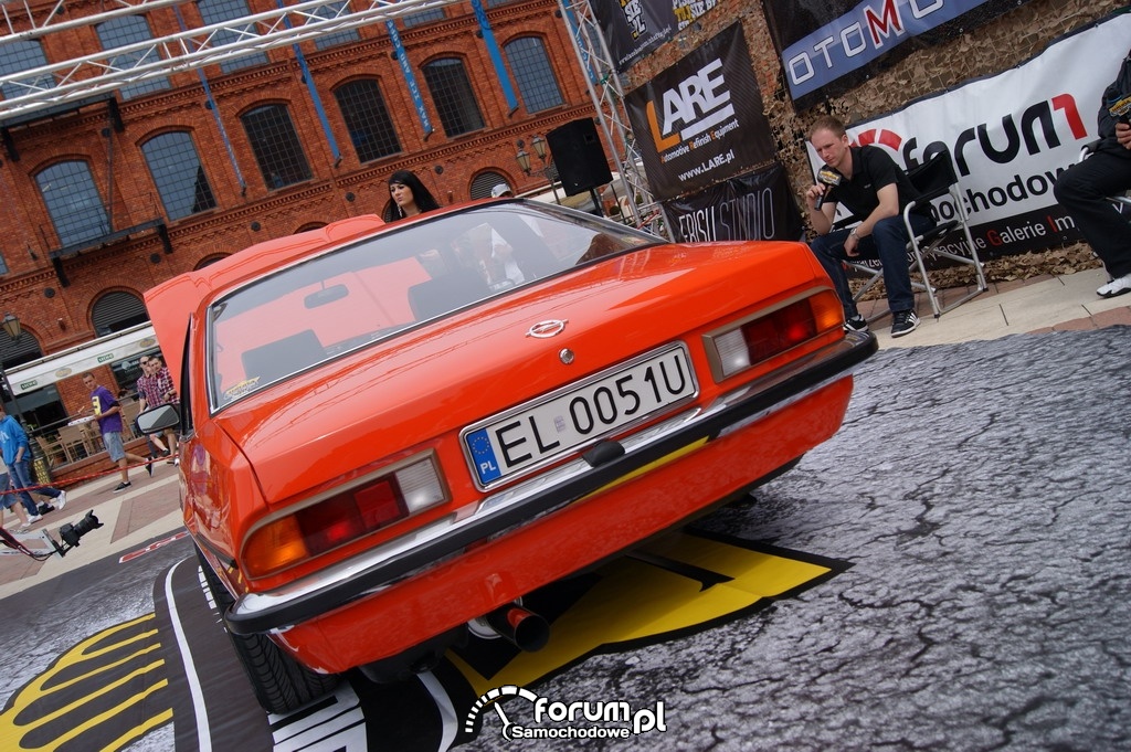 Opel Manta, tył