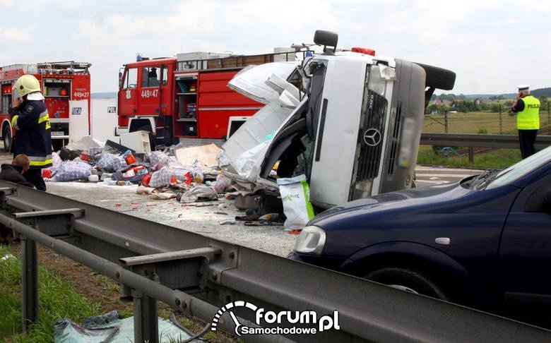 Wypadek na A4 pod Krapkowicami