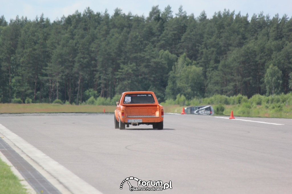 VW Golf I PickUp na lotnisku