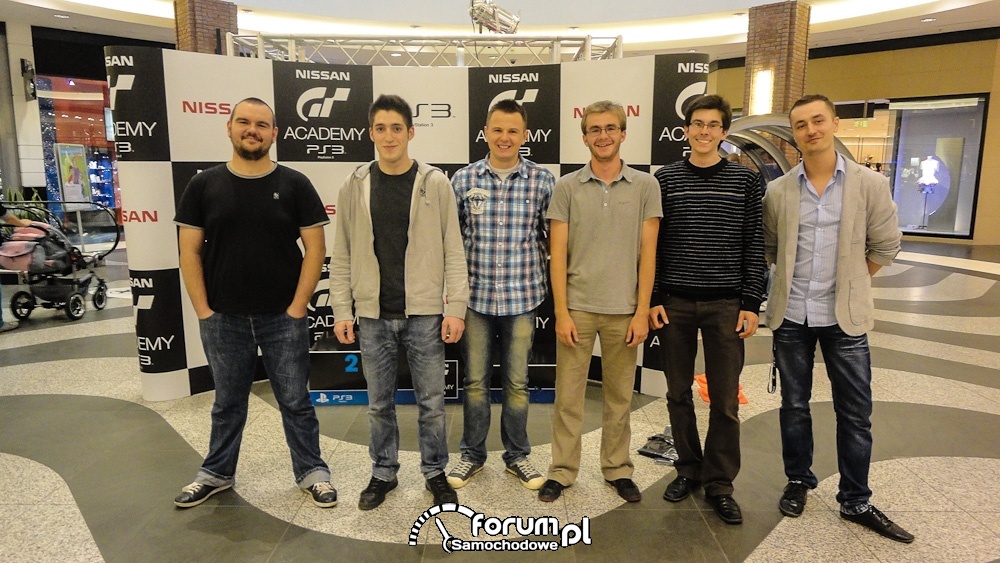 Rozgrywki GT Academy w CH Magnolia we Wrocławiu, 1